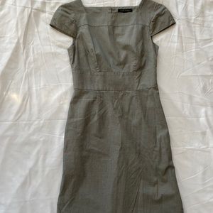 Banana Republic Grey Cap Sleeve Dress six 2